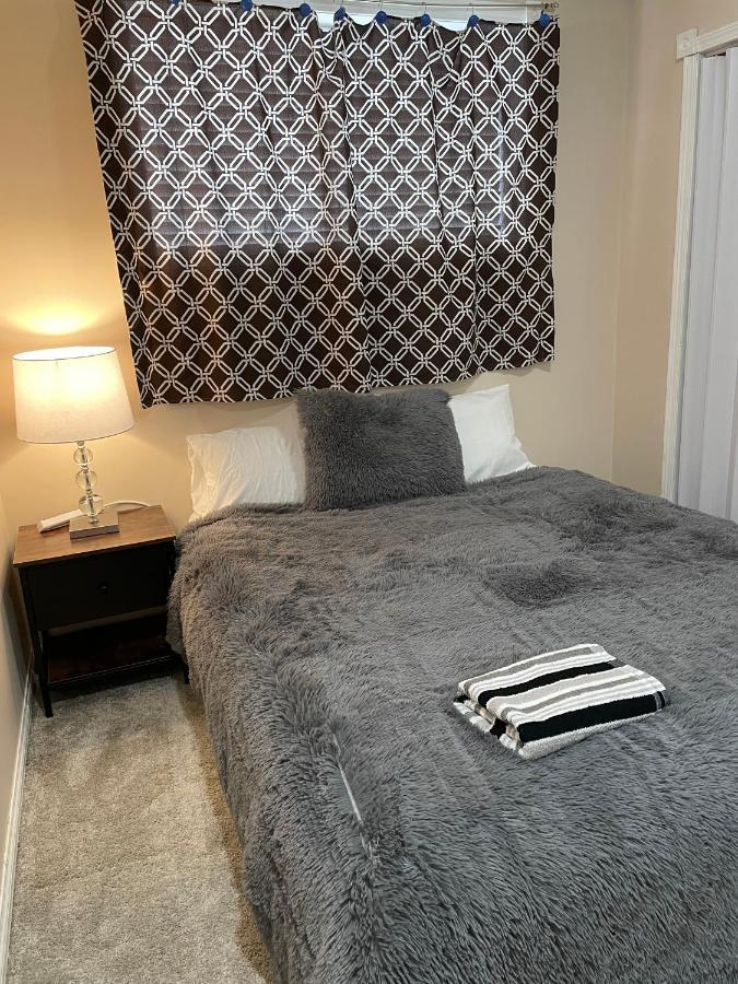 Super Luxury & Cozy Lower Level Apartment In Nw Calgary, Ab Close To Banff Экстерьер фото