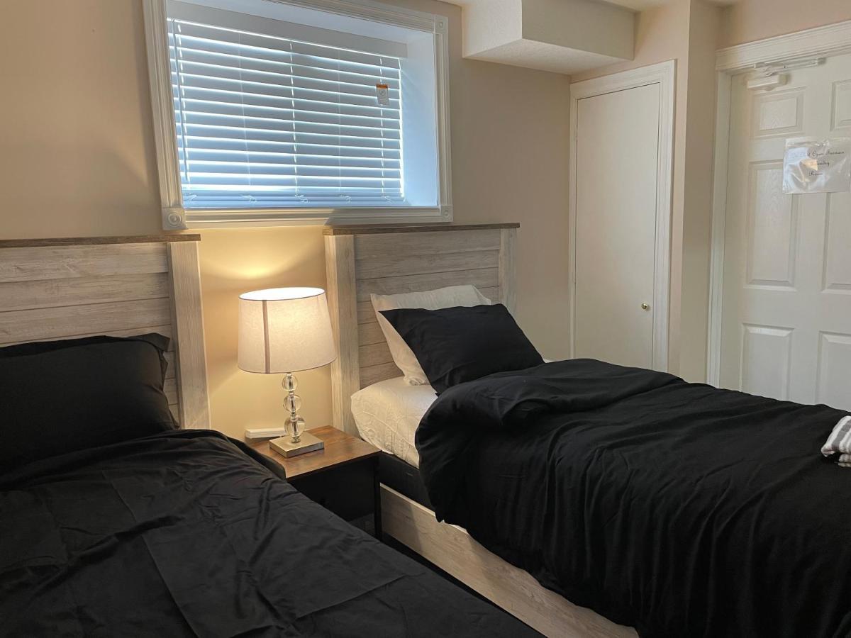 Super Luxury & Cozy Lower Level Apartment In Nw Calgary, Ab Close To Banff Экстерьер фото